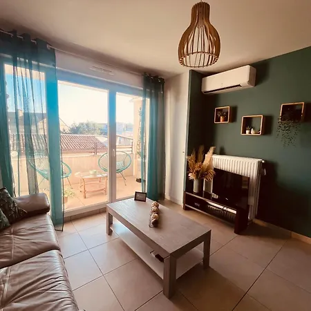 L'amoureux De : P3 + Parking Prive 님