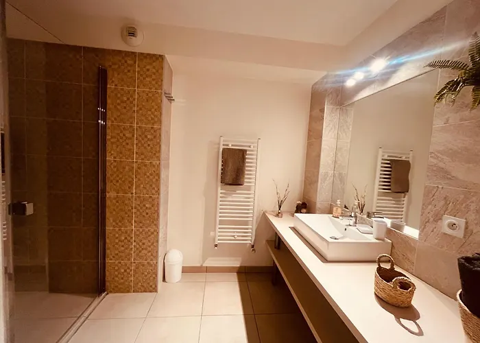 Apartamento L'amoureux De : P3 + Parking Prive Nîmes