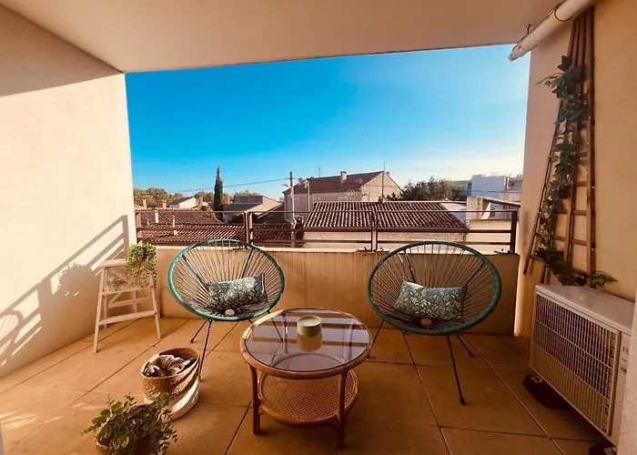Apartamento L'amoureux De : P3 + Parking Prive Nîmes